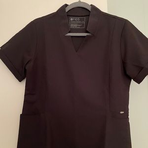 Figs scrub top 1 black